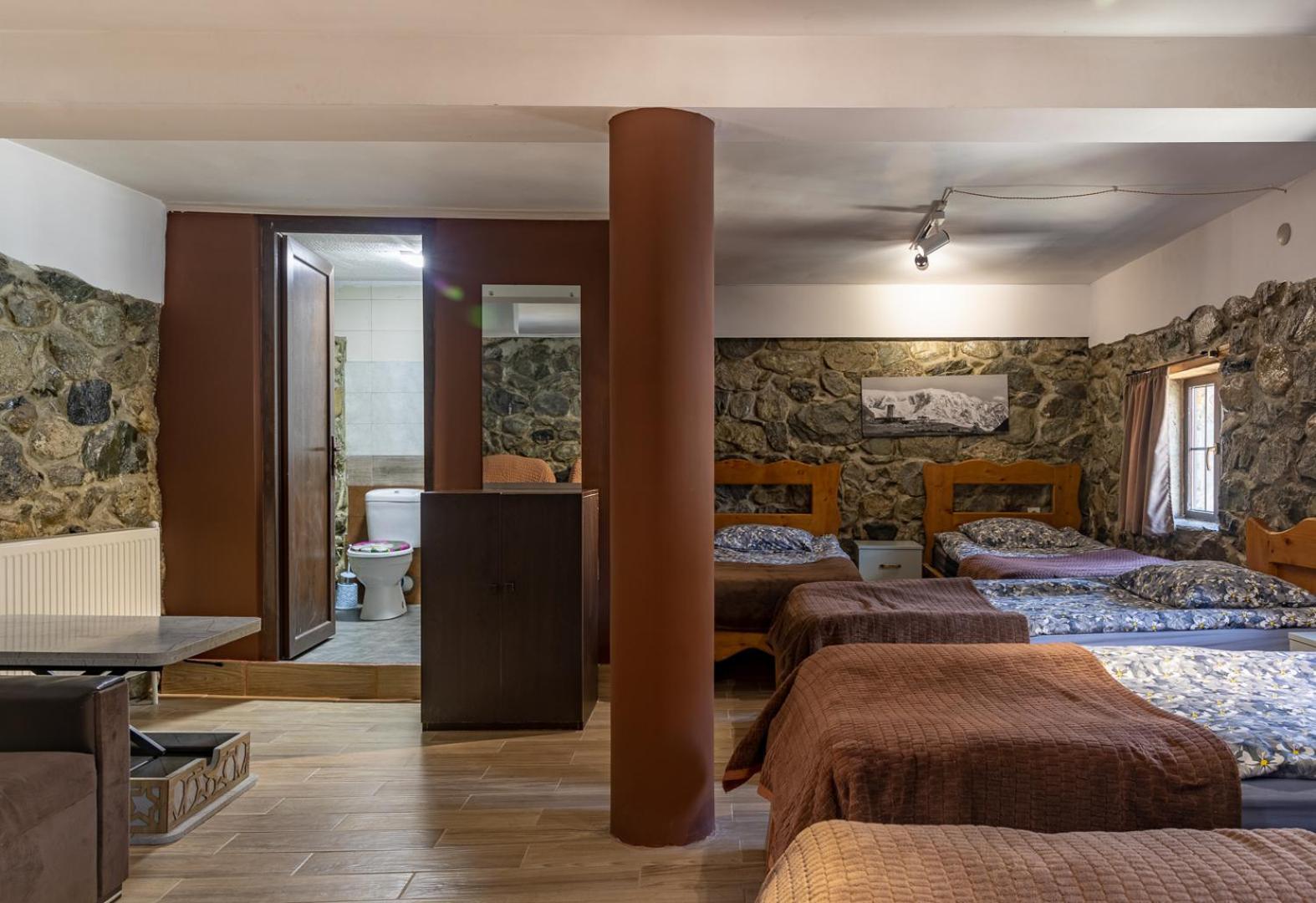 Manoni Ratiani'S Guesthouse Mestia Exterior photo